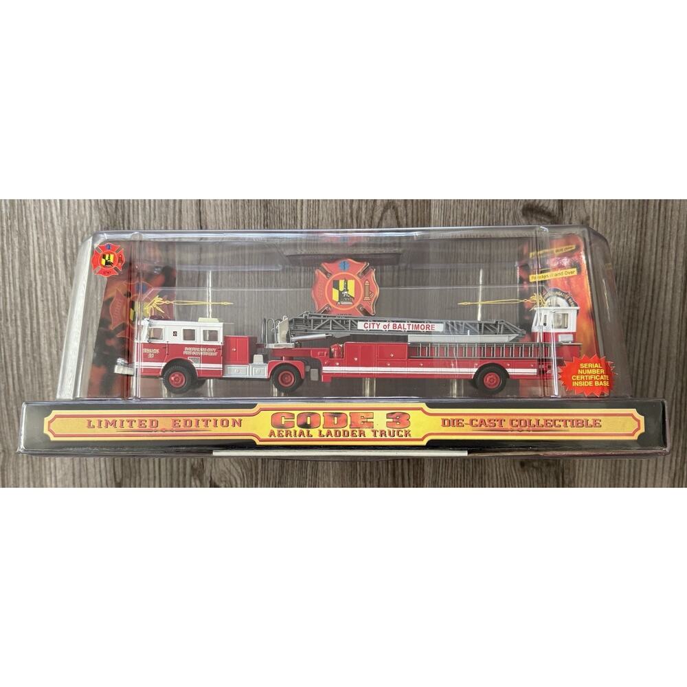 Seagrave Code 3 Aerial Ladder Fire Truck City Of Baltimore Factory Sealed